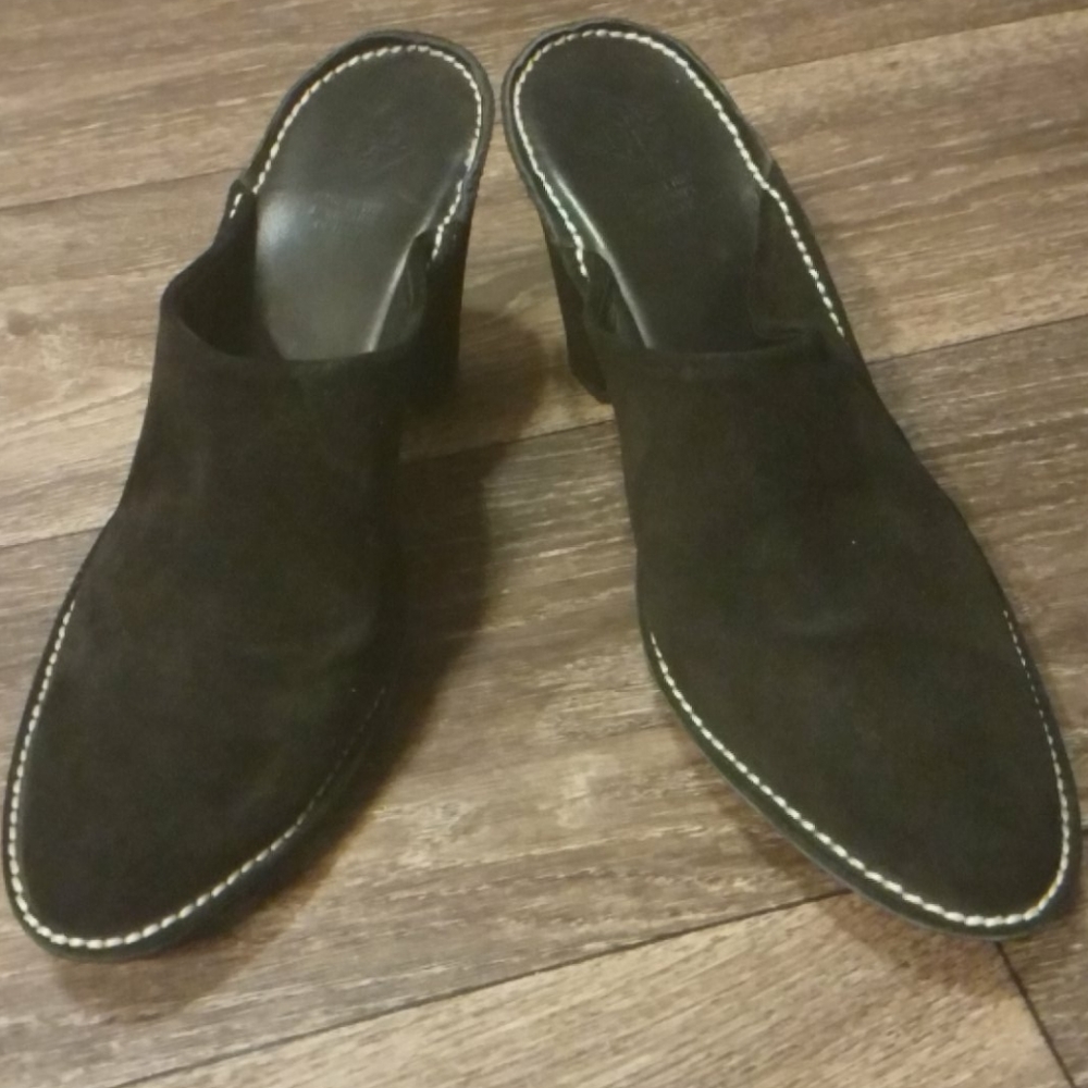 DP shoes black suede
